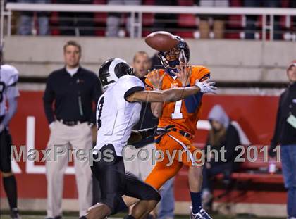 Thumbnail 3 in Highland vs. Mountain Crest (UHSAA 4A Final) photogallery.
