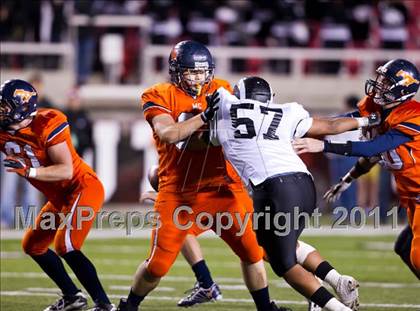 Thumbnail 3 in Highland vs. Mountain Crest (UHSAA 4A Final) photogallery.