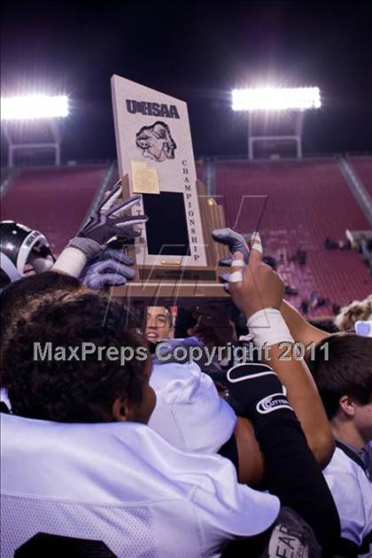 Thumbnail 1 in Highland vs. Mountain Crest (UHSAA 4A Final) photogallery.