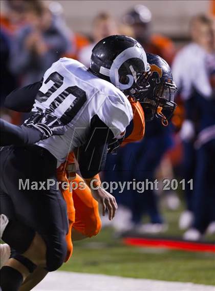 Thumbnail 3 in Highland vs. Mountain Crest (UHSAA 4A Final) photogallery.