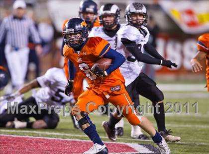 Thumbnail 1 in Highland vs. Mountain Crest (UHSAA 4A Final) photogallery.