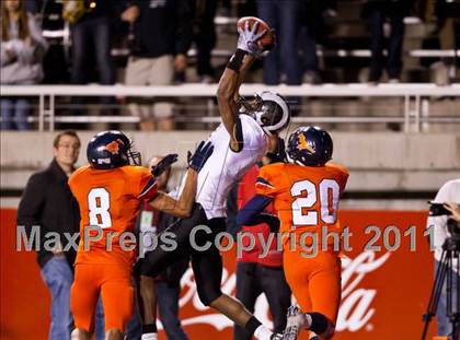 Thumbnail 1 in Highland vs. Mountain Crest (UHSAA 4A Final) photogallery.