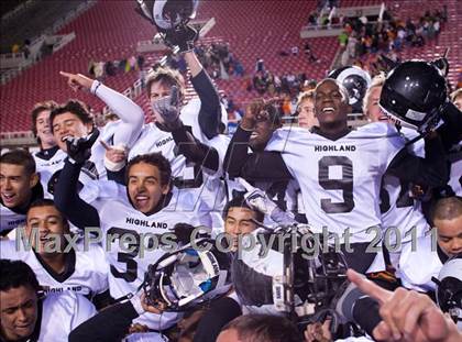 Thumbnail 2 in Highland vs. Mountain Crest (UHSAA 4A Final) photogallery.