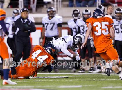 Thumbnail 2 in Highland vs. Mountain Crest (UHSAA 4A Final) photogallery.