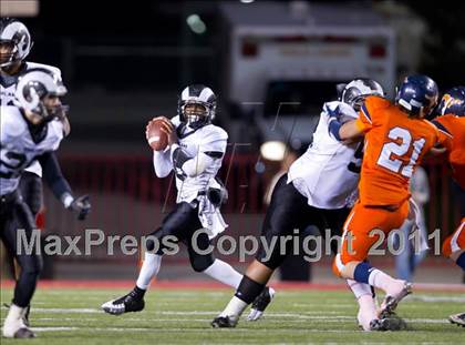 Thumbnail 1 in Highland vs. Mountain Crest (UHSAA 4A Final) photogallery.