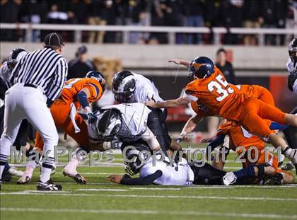 Thumbnail 3 in Highland vs. Mountain Crest (UHSAA 4A Final) photogallery.