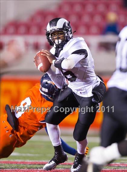 Thumbnail 2 in Highland vs. Mountain Crest (UHSAA 4A Final) photogallery.