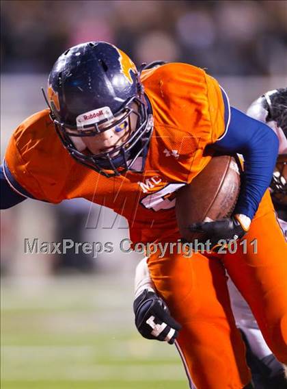 Thumbnail 1 in Highland vs. Mountain Crest (UHSAA 4A Final) photogallery.