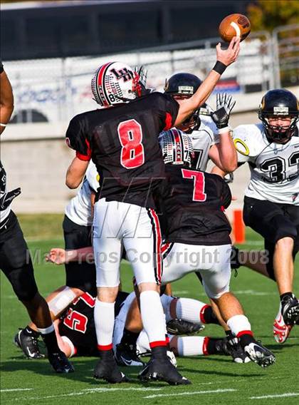 Thumbnail 1 in Klein Oak vs. Lake Highlands (DII Regional Finals) photogallery.