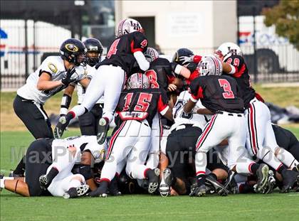 Thumbnail 1 in Klein Oak vs. Lake Highlands (DII Regional Finals) photogallery.