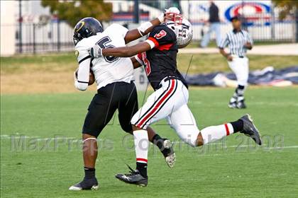 Thumbnail 2 in Klein Oak vs. Lake Highlands (DII Regional Finals) photogallery.