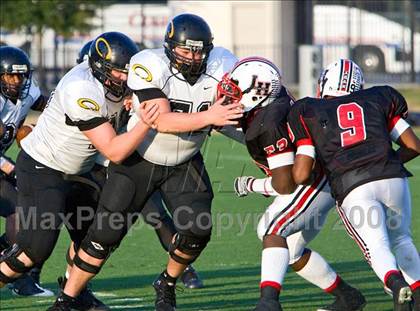 Thumbnail 2 in Klein Oak vs. Lake Highlands (DII Regional Finals) photogallery.