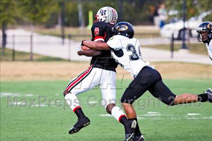 Thumbnail 2 in Klein Oak vs. Lake Highlands (DII Regional Finals) photogallery.