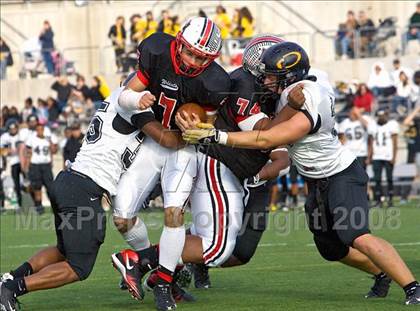 Thumbnail 1 in Klein Oak vs. Lake Highlands (DII Regional Finals) photogallery.