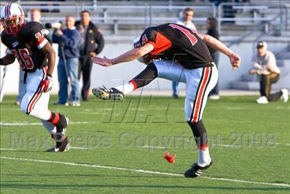 Thumbnail 3 in Klein Oak vs. Lake Highlands (DII Regional Finals) photogallery.