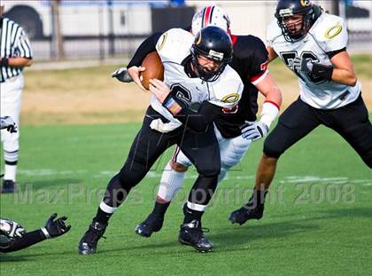 Thumbnail 3 in Klein Oak vs. Lake Highlands (DII Regional Finals) photogallery.