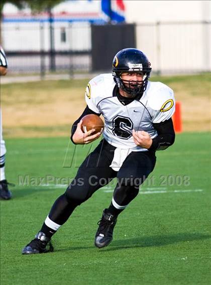 Thumbnail 3 in Klein Oak vs. Lake Highlands (DII Regional Finals) photogallery.
