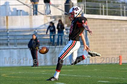 Thumbnail 3 in Klein Oak vs. Lake Highlands (DII Regional Finals) photogallery.