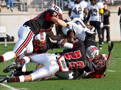 Thumbnail 3 in Klein Oak vs. Lake Highlands (DII Regional Finals) photogallery.