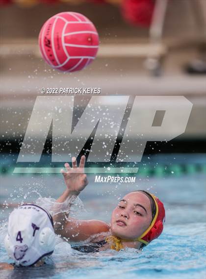 Thumbnail 1 in Woodbridge vs. Portola photogallery.