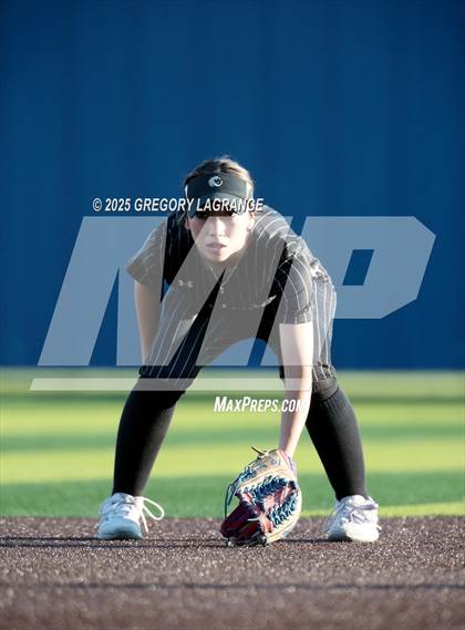Thumbnail 3 in Mansfield Legacy vs Guyer (UIL 6A Softball Regional Semi-Finals Division II) Game 3 photogallery.