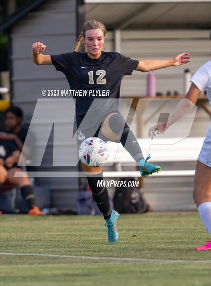 Thumbnail 2 in Southwest Onslow vs Clinton (NCHSAA 2A Third Round) photogallery.