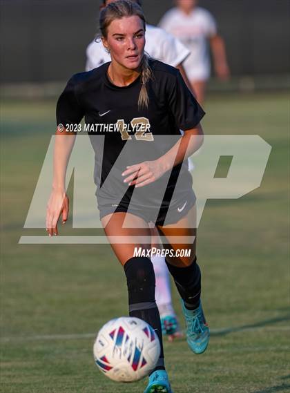 Thumbnail 3 in Southwest Onslow vs Clinton (NCHSAA 2A Third Round) photogallery.