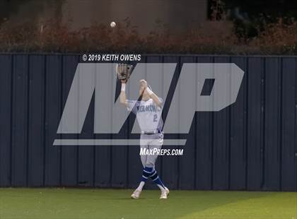 Thumbnail 2 in Hebron vs. Flower Mound Game 1 (UIL 6A Regional Quarterfinal) photogallery.