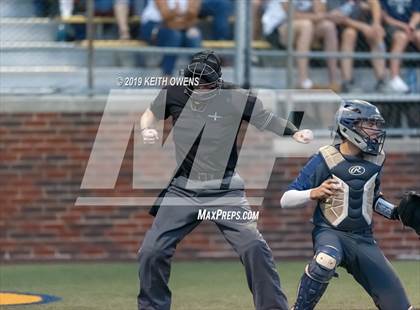 Thumbnail 2 in Hebron vs. Flower Mound Game 1 (UIL 6A Regional Quarterfinal) photogallery.