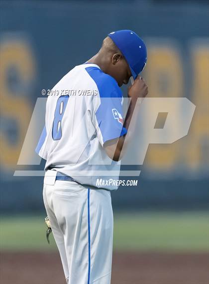 Thumbnail 3 in Hebron vs. Flower Mound Game 1 (UIL 6A Regional Quarterfinal) photogallery.