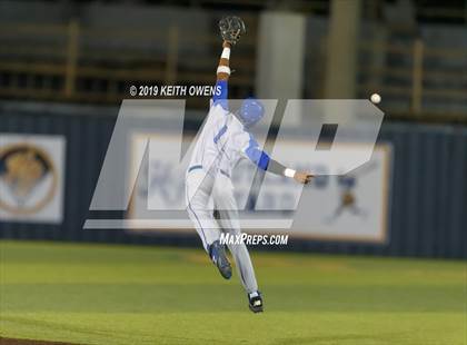 Thumbnail 3 in Hebron vs. Flower Mound Game 1 (UIL 6A Regional Quarterfinal) photogallery.
