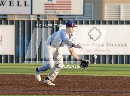 Thumbnail 1 in Hebron vs. Flower Mound Game 1 (UIL 6A Regional Quarterfinal) photogallery.