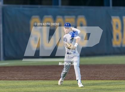 Thumbnail 1 in Hebron vs. Flower Mound Game 1 (UIL 6A Regional Quarterfinal) photogallery.