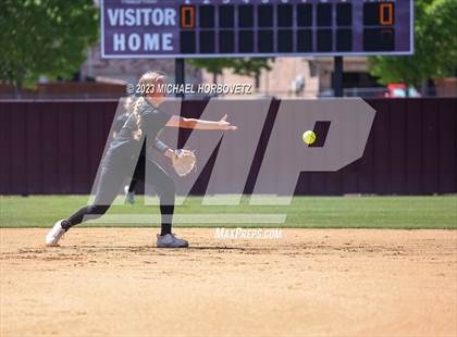Thumbnail 1 in Memorial @ Heritage photogallery.