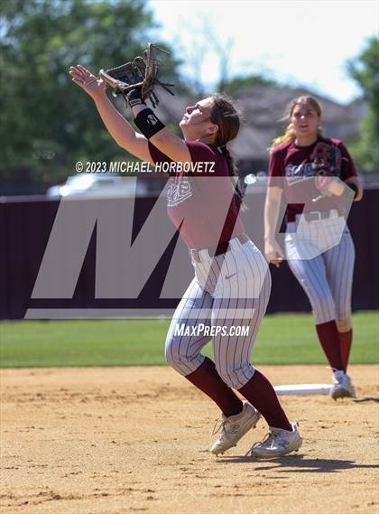 Thumbnail 2 in Memorial @ Heritage photogallery.