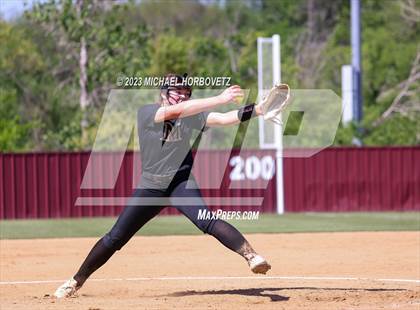 Thumbnail 1 in Memorial @ Heritage photogallery.