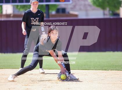 Thumbnail 1 in Memorial @ Heritage photogallery.