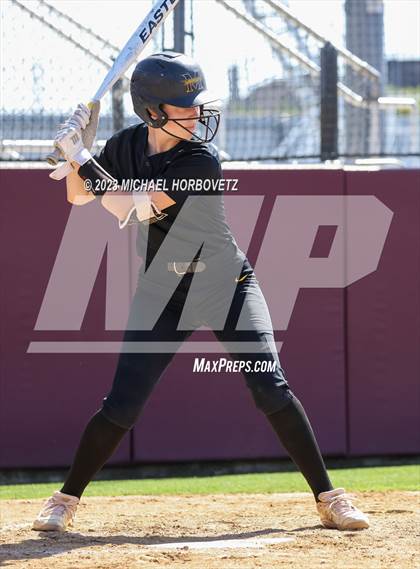 Thumbnail 3 in Memorial @ Heritage photogallery.