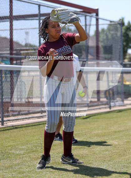 Thumbnail 1 in Memorial @ Heritage photogallery.