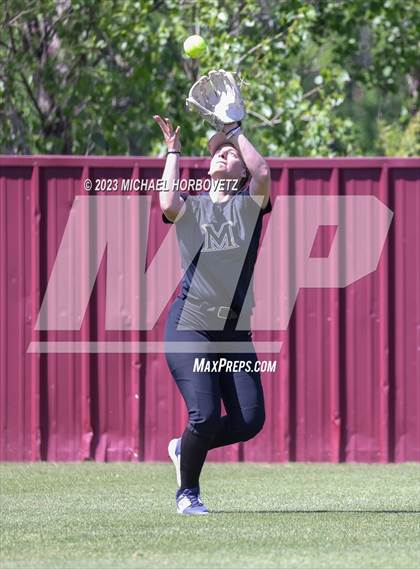 Thumbnail 1 in Memorial @ Heritage photogallery.