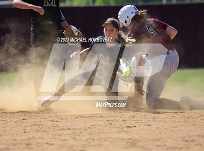 Thumbnail 1 in Memorial @ Heritage photogallery.