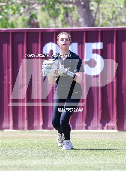 Thumbnail 1 in Memorial @ Heritage photogallery.