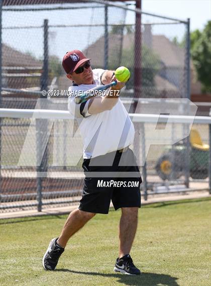Thumbnail 2 in Memorial @ Heritage photogallery.
