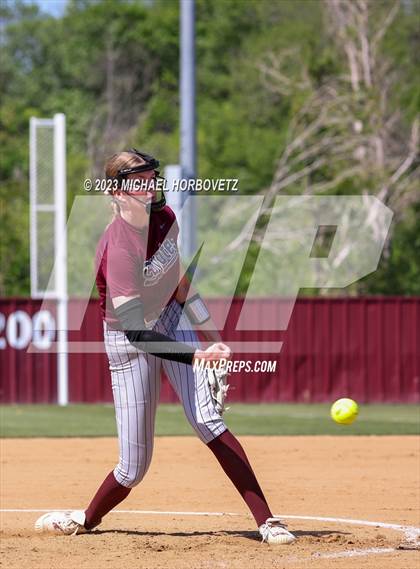 Thumbnail 1 in Memorial @ Heritage photogallery.