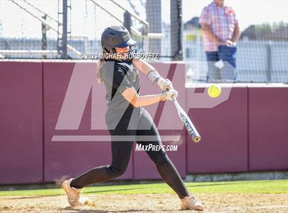 Thumbnail 1 in Memorial @ Heritage photogallery.