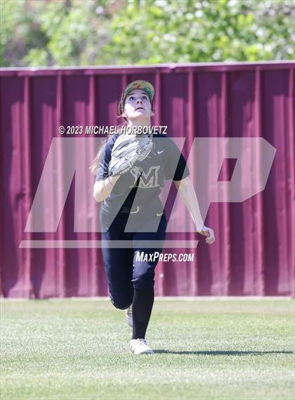 Thumbnail 1 in Memorial @ Heritage photogallery.