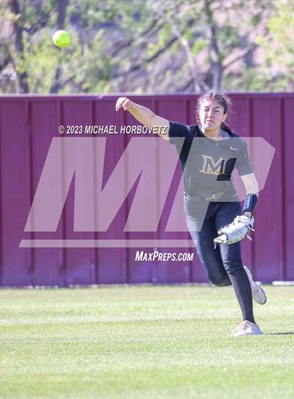 Thumbnail 1 in Memorial @ Heritage photogallery.