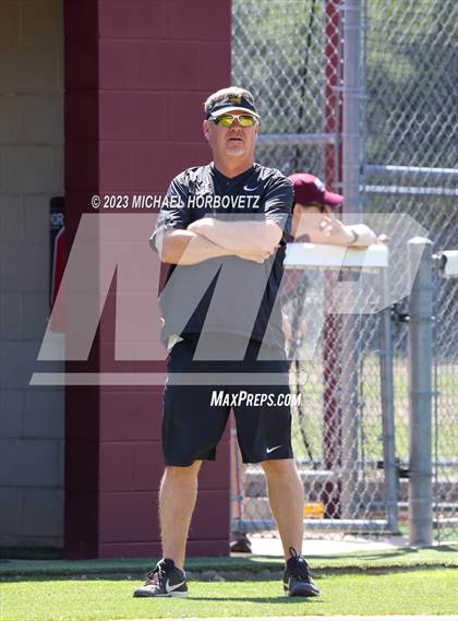 Thumbnail 1 in Memorial @ Heritage photogallery.