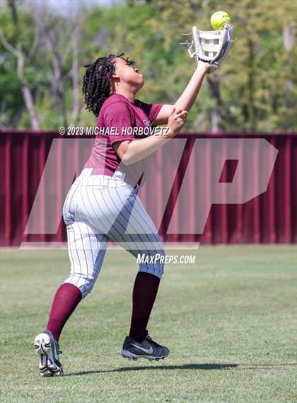 Thumbnail 1 in Memorial @ Heritage photogallery.