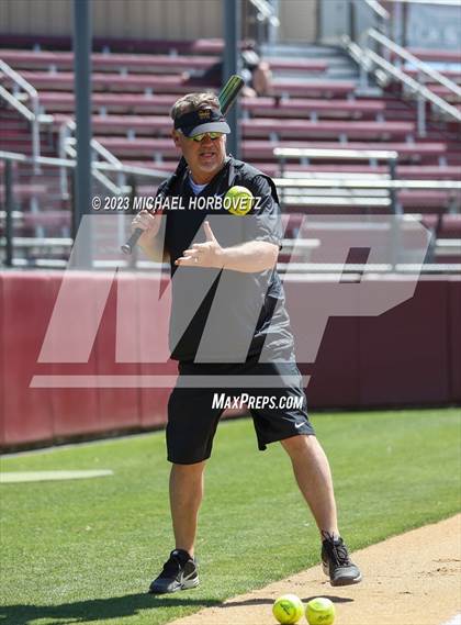 Thumbnail 3 in Memorial @ Heritage photogallery.